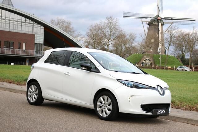 Wit Gebruikt 2016 Renault Zoe Zen Hatchback | € 6.900 (Eerlijke prijs) - Afbeelding 1/4
