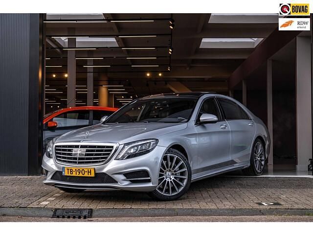 Grijs (metallic) Gebruikt 2013 Mercedes S500 Sedan | € 32.495 (Eerlijke prijs) - Afbeelding 1/4
