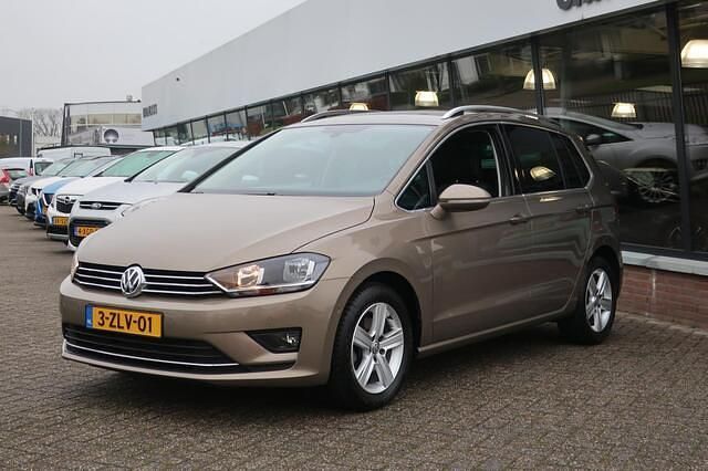 Occasion VW Golf Sportsvan Highline 125 PK (91 kW) 2015 Beige MPV