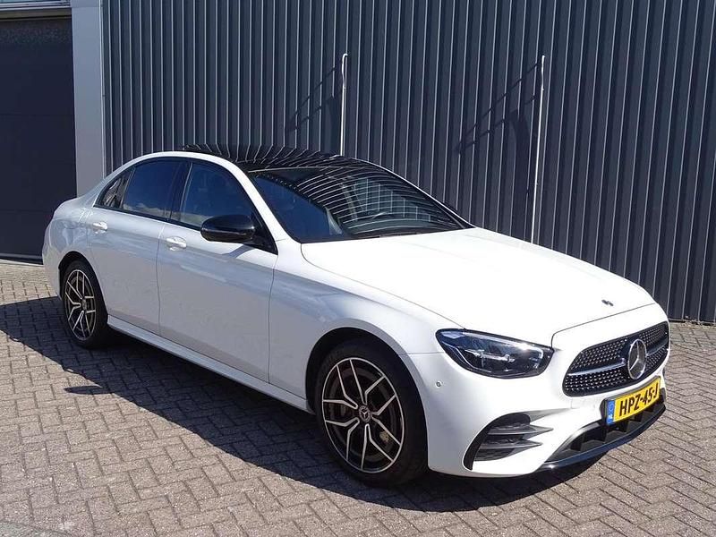 Occasion Mercedes E300 AMG line 313 PK (230 kW) 2023 Wit Sedan