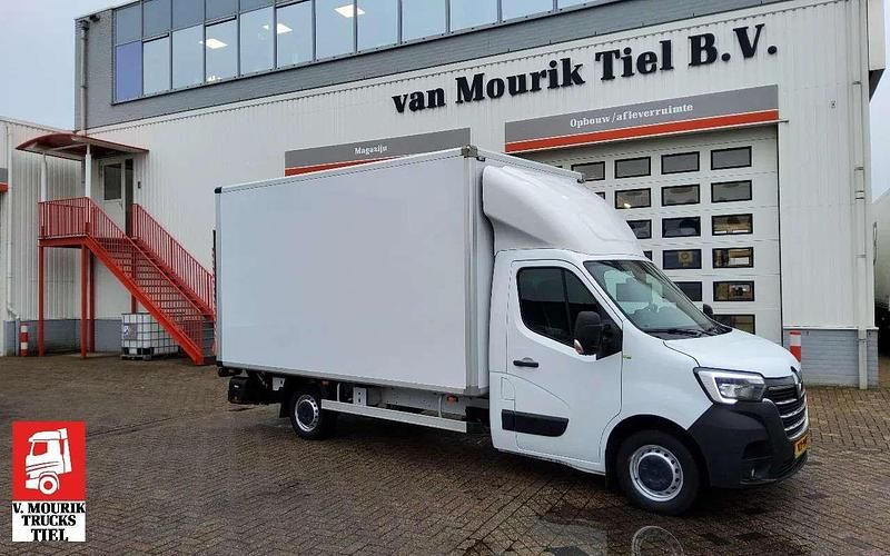 Wit Gebruikt 2023 Renault Master Van | € 36.900 - Afbeelding 1/4