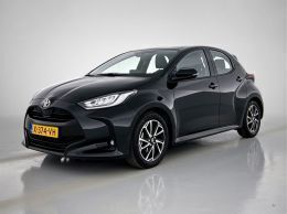 Zwart Gebruikt 2024 Toyota Yaris Hatchback | € 22.445 (Eerlijke prijs) - Afbeelding 1/3