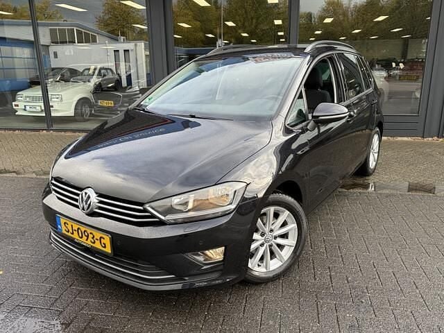 Zwart Gebruikt 2016 VW Golf Sportsvan Business MPV | € 12.950 (Goede deal) - Afbeelding 1/4