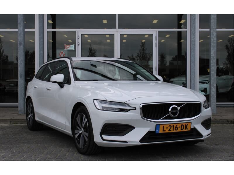 Wit Gebruikt 2021 Volvo V60 Momentum Stationwagen | € 26.500 (Super prijs) - Afbeelding 1/4