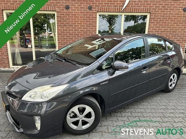 Grijs, metallic lak Gebruikt 2012 Toyota Prius Comfort Hatchback | € 10.899 (Goede deal) - Afbeelding 1/4