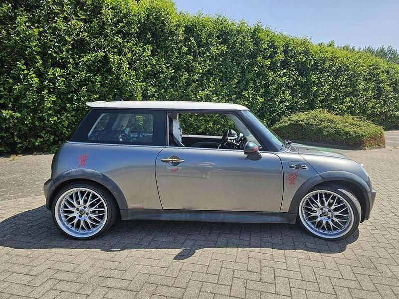 Grijs Gebruikt 2002 Mini Cooper S Chili Hatchback | € 3.200 (Eerlijke prijs) - Afbeelding 1/4