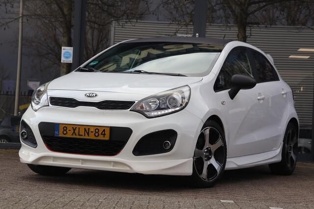 Wit Gebruikt 2014 Kia Rio GT-Line Hatchback | € 9.445 (Eerlijke prijs) - Afbeelding 1/4