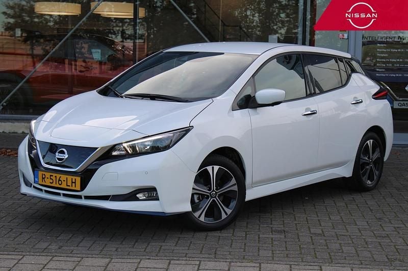 Occasion Nissan Leaf N-Connecta 100 kW (136 PK) 2022 Wit Hatchback
