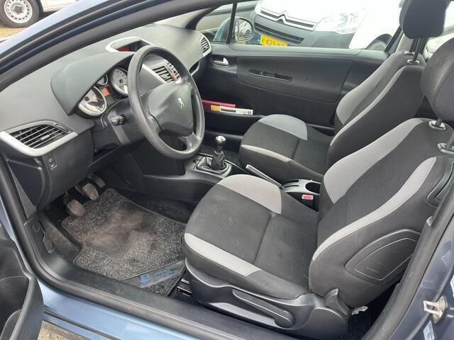 Occasion Peugeot 207 89 PK (65 kW) 2006 Blauw Hatchback