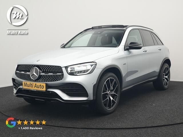 Zilver Gebruikt 2020 Mercedes GLC300 AMG SUV | € 40.440 (Eerlijke prijs) - Afbeelding 1/4