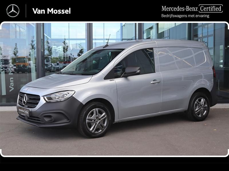 Grijs Gebruikt 2022 Mercedes Citan 108 Van | € 18.945 (Iets duurder) - Afbeelding 1/4