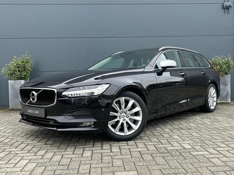 Occasion Volvo V90 Momentum 255 PK (187 kW) 2016 Zwart Stationwagen