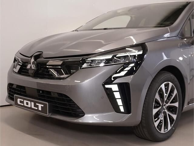 Schiste silver (tekqg) Nieuw 2025 Mitsubishi Colt Intense+ Hatchback | € 25.950 (Goede deal) - Afbeelding 1/3