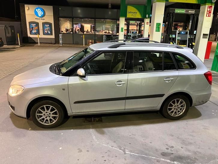 Occasion 2009 Skoda Fabia Stationwagen | € 2.450 (Eerlijke prijs) - Afbeelding 1/4