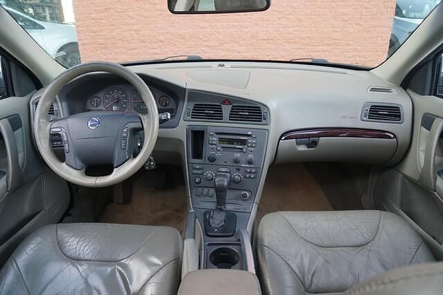 Occasion Volvo XC70 210 PK (154 kW) 2004 Grijs Stationwagen