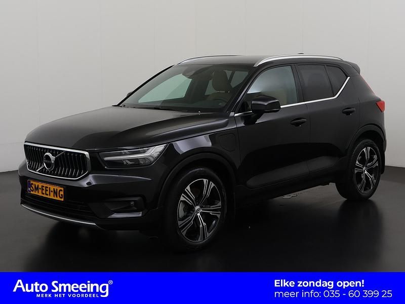 Zwart Gebruikt 2021 Volvo XC40 Inscription SUV | € 31.895 (Goede deal) - Afbeelding 1/4