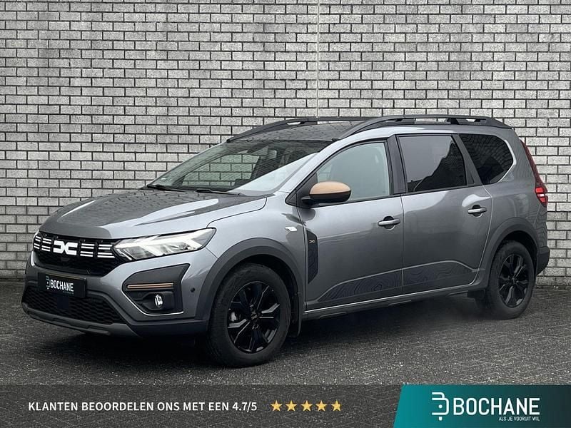 Grijs Occasion 2023 Dacia Jogger Extreme MPV | € 19.445 (Eerlijke prijs) - Afbeelding 1/4