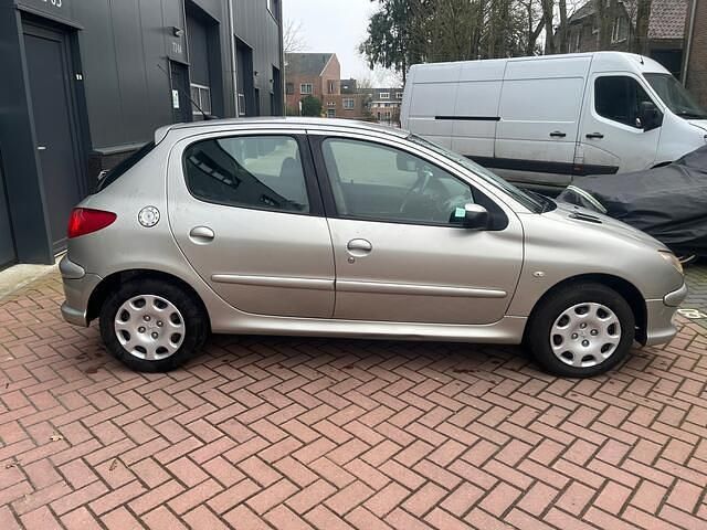 Occasion Peugeot 206 75 PK (55 kW) 2006 Grijs Hatchback