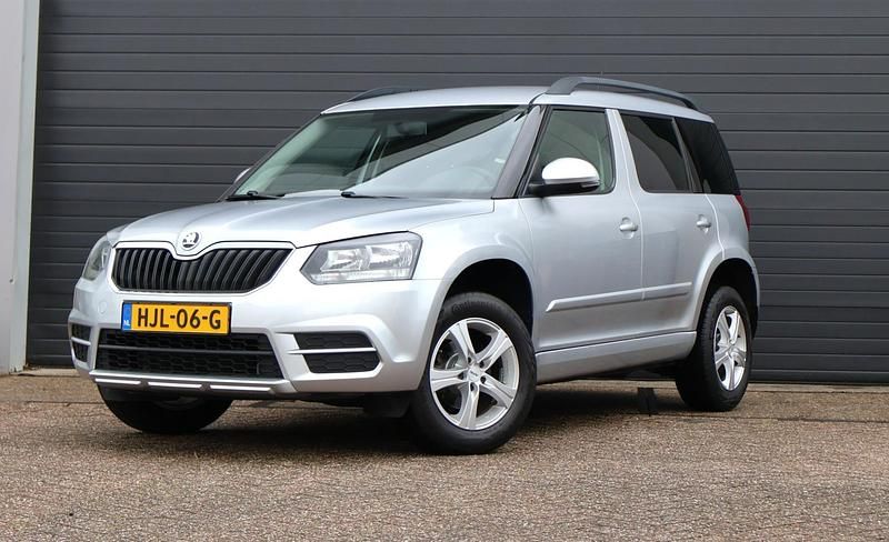 Occasion Skoda Yeti Active 105 PK (77 kW) 2014 Grijs SUV