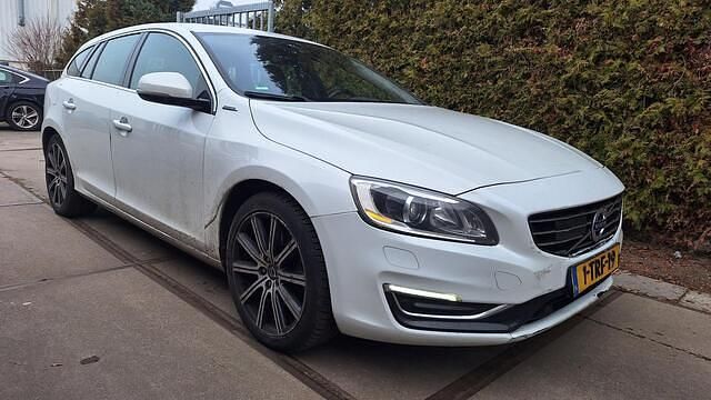 Occasion Volvo V60 Summum 215 PK (158 kW) 2014 Wit Stationwagen