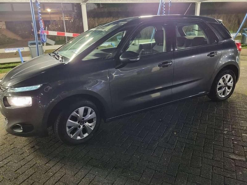 Grijs Gebruikt 2015 Citroën C4 Picasso Tendance MPV | € 4.499 (Super prijs) - Afbeelding 1/4