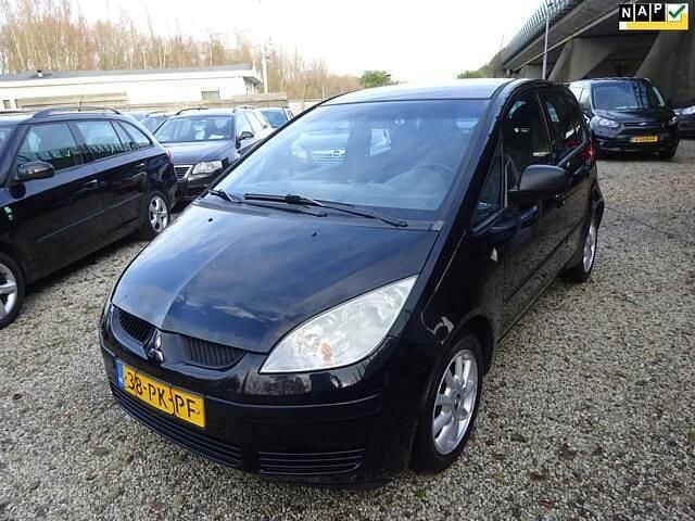 Zwart Gebruikt 2004 Mitsubishi Colt Invite Hatchback | € 2.195 (Eerlijke prijs) - Afbeelding 1/4