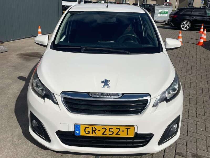 Wit Gebruikt 2015 Peugeot 108 Active Hatchback | € 6.999 (Eerlijke prijs) - Afbeelding 1/4