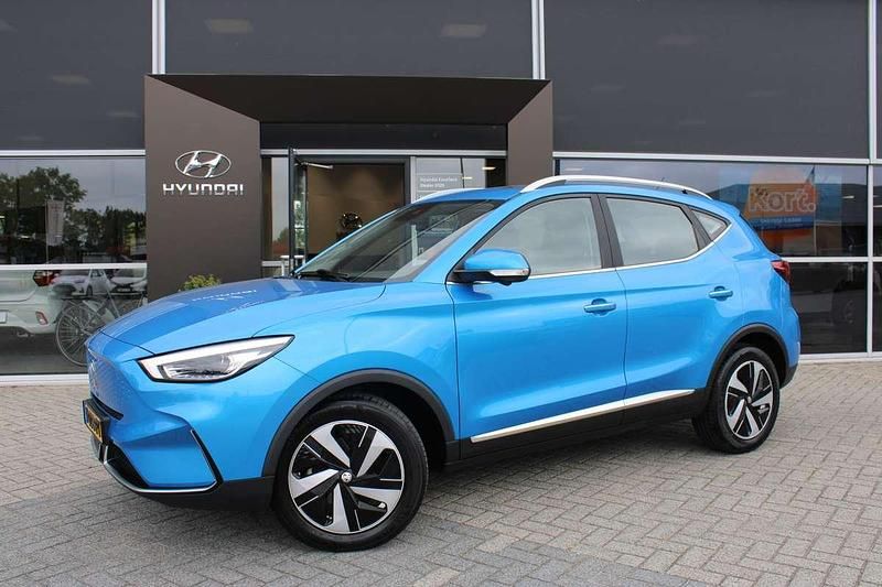 Blauw Gebruikt 2022 MG ZS Luxury Sedan | € 18.950 (Eerlijke prijs) - Afbeelding 1/4