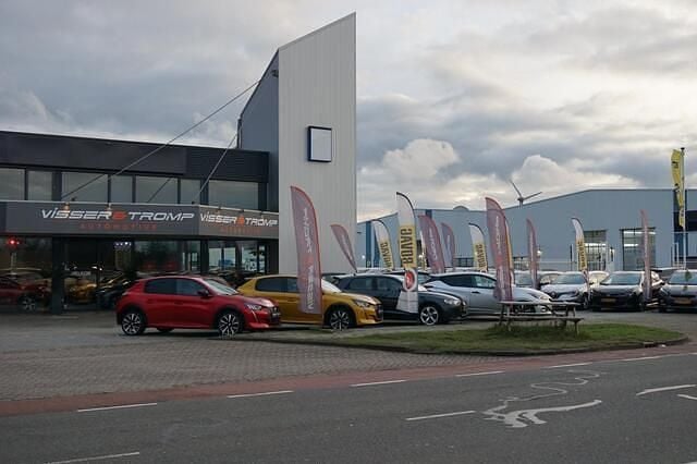 Grijs (metallic) Occasion 2018 VW Golf VII Highline Hatchback | € 13.925 (Goede deal) - Afbeelding 1/1