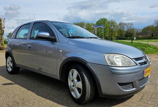 Occasion Opel Corsa 80 PK (58 kW) 2005 Grijs Hatchback