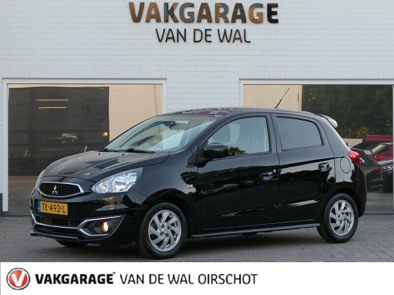 Zwart, metallic lak Gebruikt 2018 Mitsubishi Space Star Hatchback | € 9.950 (Eerlijke prijs) - Afbeelding 1/4
