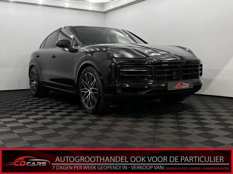 Zwart Gebruikt 2023 Porsche Cayenne Sport SUV | € 99.995 (Super prijs) - Afbeelding 1/4