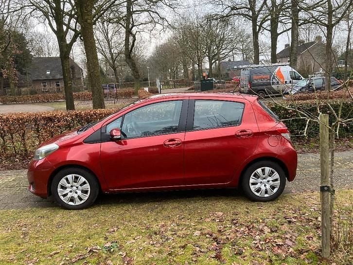 Occasion 2014 Toyota Yaris | € 3.000 (Super prijs) - Afbeelding 1/4