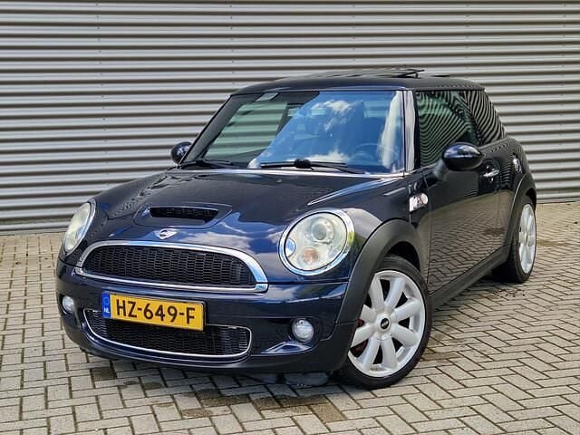 Zwart Gebruikt 2006 Mini Cooper S Hatchback | € 4.475 (Goede deal) - Afbeelding 1/4