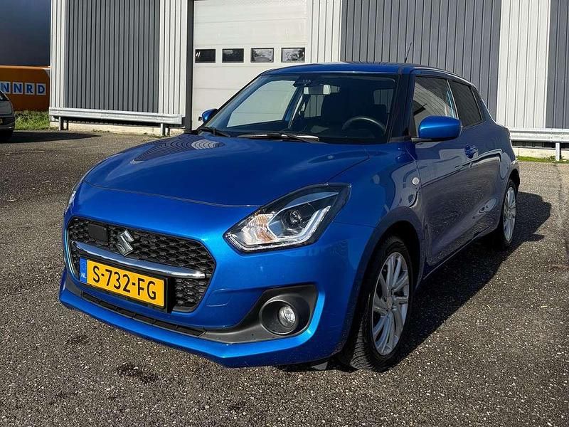 Blauw Gebruikt 2023 Suzuki Swift Hatchback | € 15.000 (Goede deal) - Afbeelding 1/4