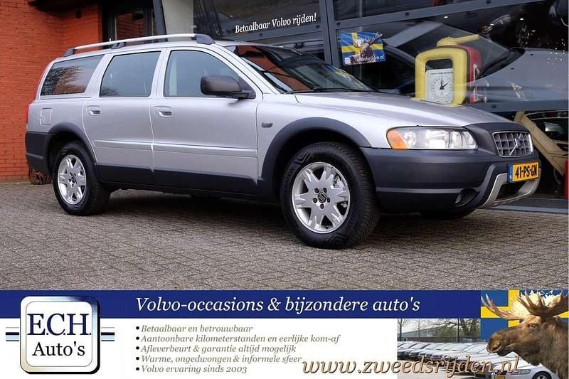 Zilver Gebruikt 2004 Volvo XC70 Momentum Stationwagen | € 9.950 (Iets duurder) - Afbeelding 1/4