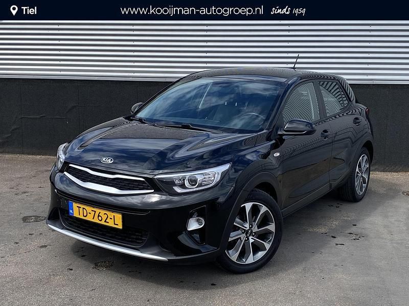 Zwart Gebruikt 2018 Kia Stonic SUV | € 13.400 (Eerlijke prijs) - Afbeelding 1/4
