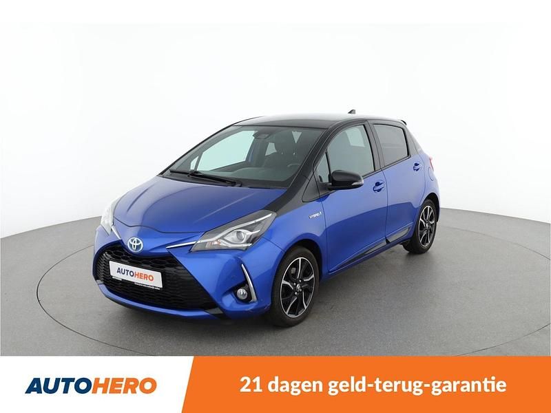 Blauw (metallic) Gebruikt 2018 Toyota Yaris Hybrid Active Hatchback | € 14.649 (Super prijs) - Afbeelding 1/4