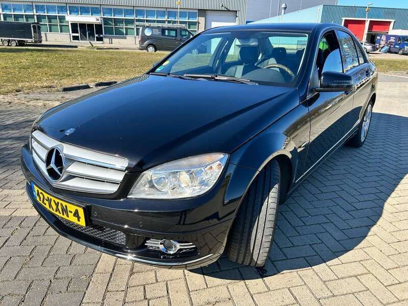 Gebruikt 2010 Mercedes C180 Avantgarde Sedan | € 8.200 (Eerlijke prijs) - Afbeelding 1/4
