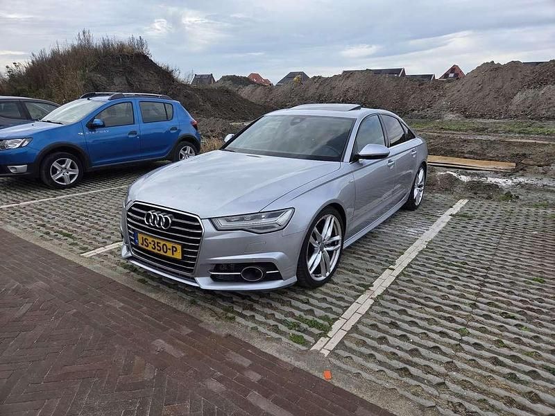Grijs Gebruikt 2016 Audi A6 Sedan | € 32.500 - Afbeelding 1/4