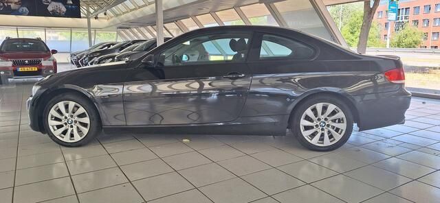 Occasion BMW 320 170 PK (125 kW) 2007 Zwart Coupé