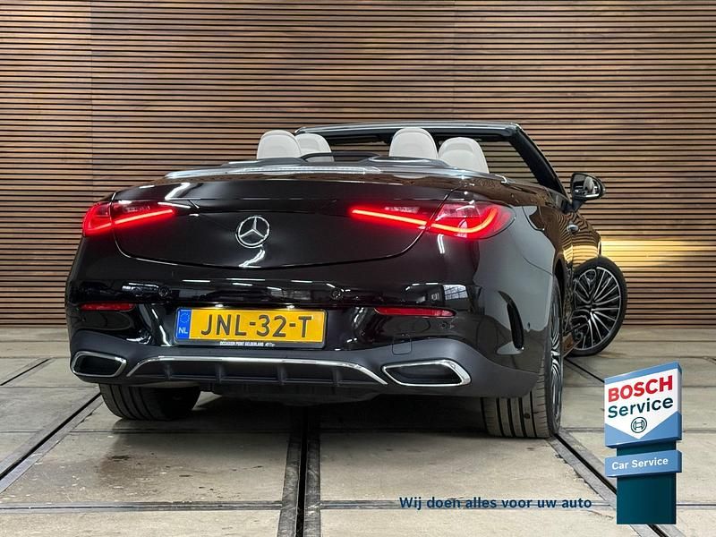 Occasion Mercedes CLE200 AMG line 204 PK (150 kW) 2024 Zwart Cabriolet