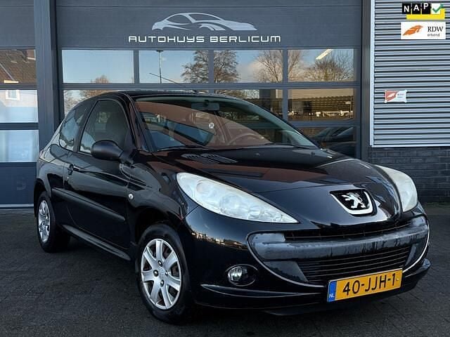 Zwart Occasion 2009 Peugeot 206+ Hatchback | € 2.450 (Eerlijke prijs) - Afbeelding 1/4