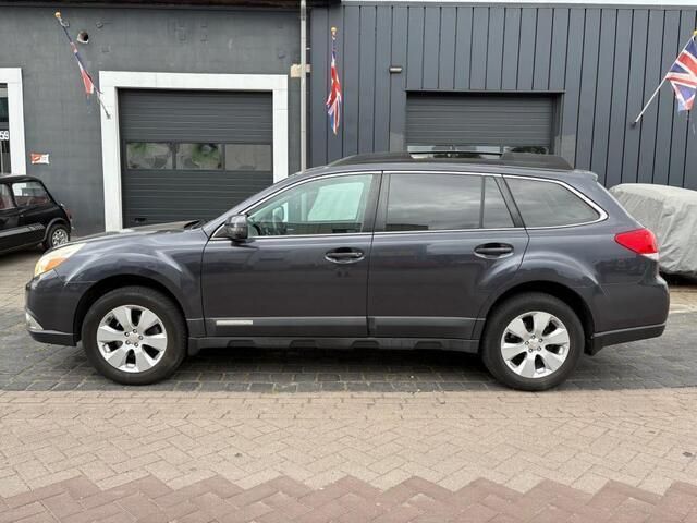 Grijs Gebruikt 2011 Subaru Outback SUV | € 5.950 - Afbeelding 1/4
