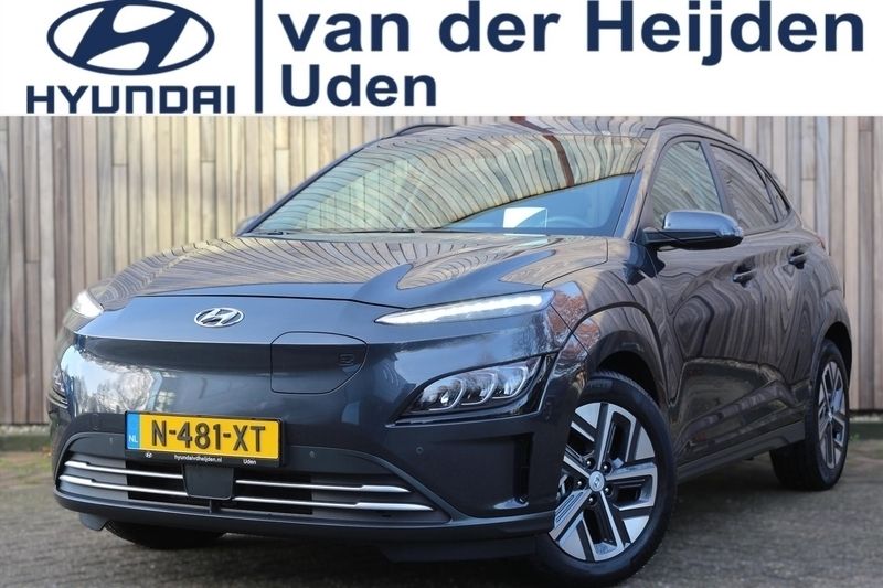 Grijs Gebruikt 2022 Hyundai Kona Premium SUV | € 27.950 (Eerlijke prijs) - Afbeelding 1/4