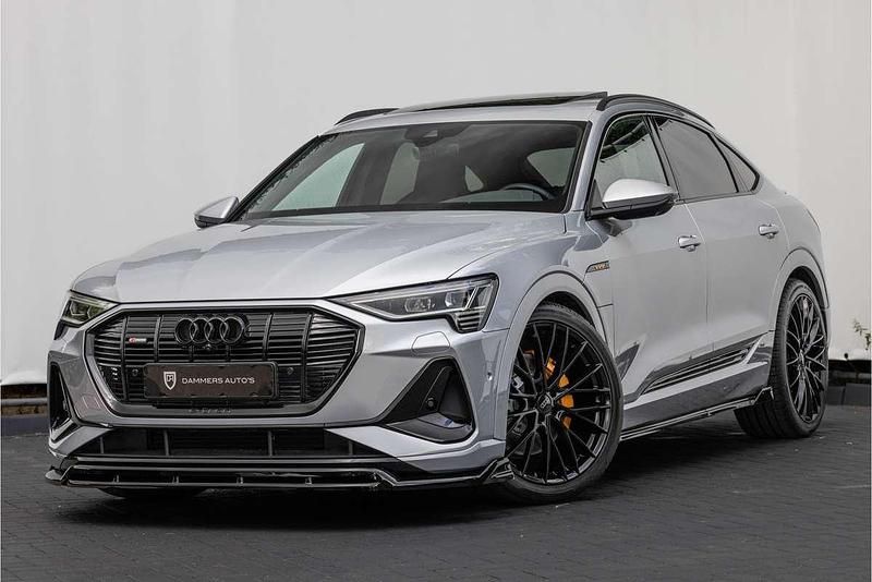 Zilver, metallic lak Gebruikt 2022 Audi e-tron Sportback S-Line SUV | € 48.900 (Iets duurder) - Afbeelding 1/4