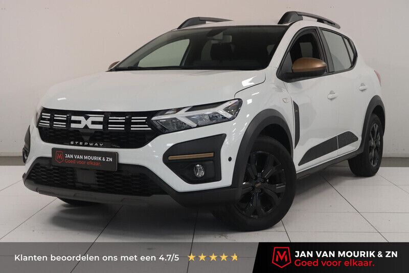 Wit Gebruikt 2023 Dacia Sandero Extreme Hatchback | € 19.195 (Eerlijke prijs) - Afbeelding 1/4