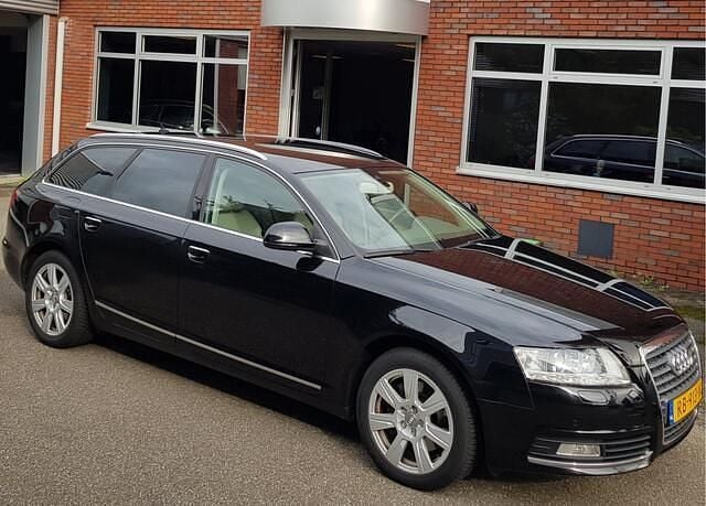 Zwart Gebruikt 2011 Audi A6 Stationwagen | € 9.750 - Afbeelding 1/4