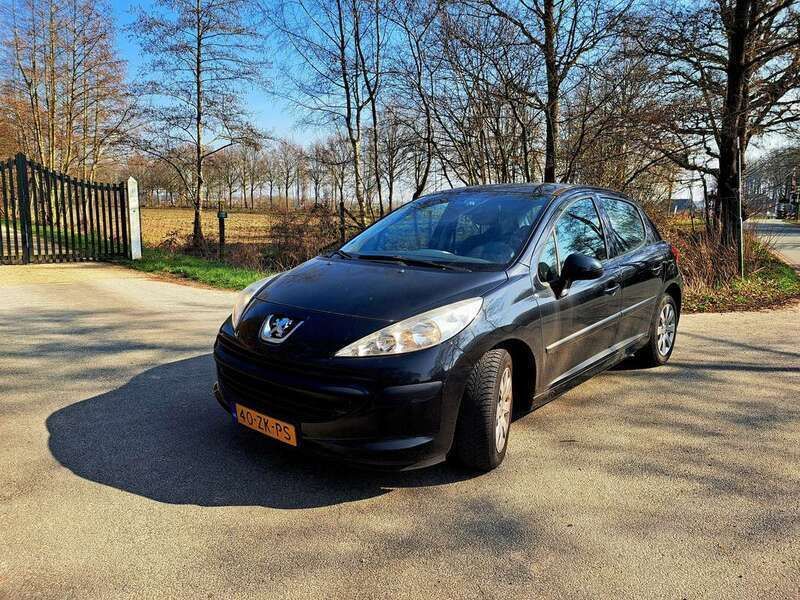 Zwart Gebruikt 2008 Peugeot 207 Hatchback | € 2.750 (Eerlijke prijs) - Afbeelding 1/4