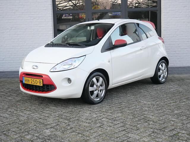 Wit Occasion 2009 Ford Ka Trend Hatchback | € 2.500 (Eerlijke prijs) - Afbeelding 1/4